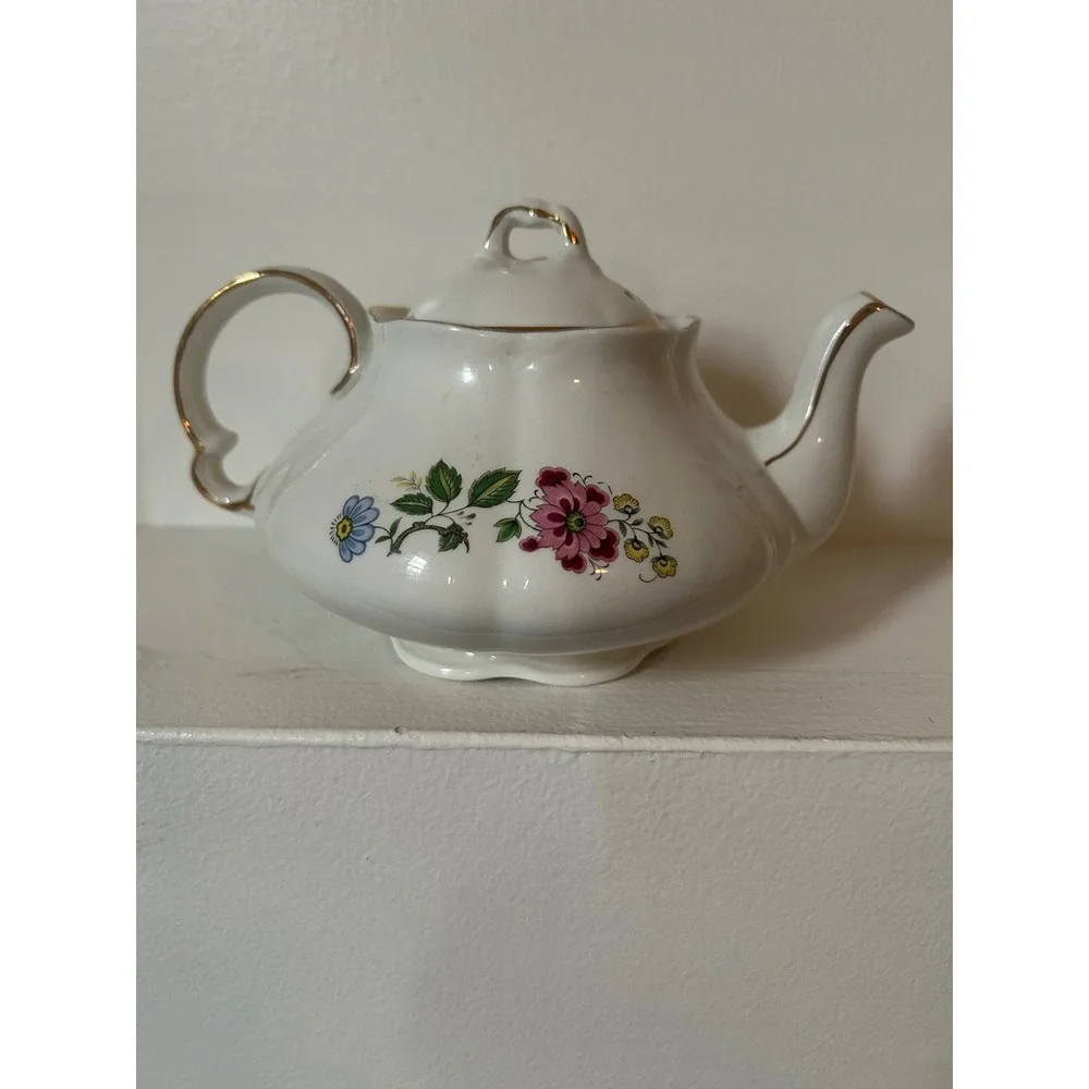 Ellgreave Wood & Sons Ironstone Teapot Bird and Floral Gold Gilt England 557 D